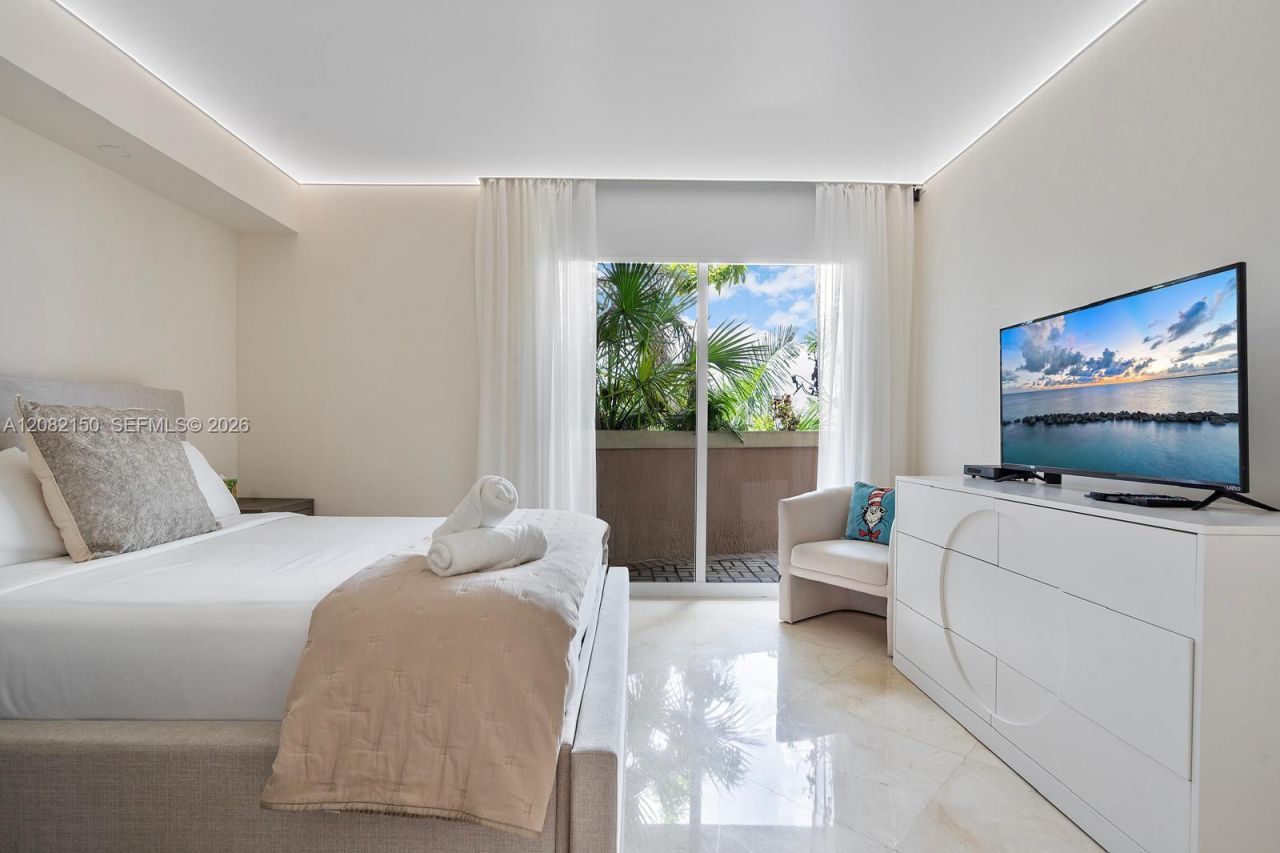 17555 Atlantic Blvd , Unit 508, Sunny Isles Beach, FL 33160 Photo