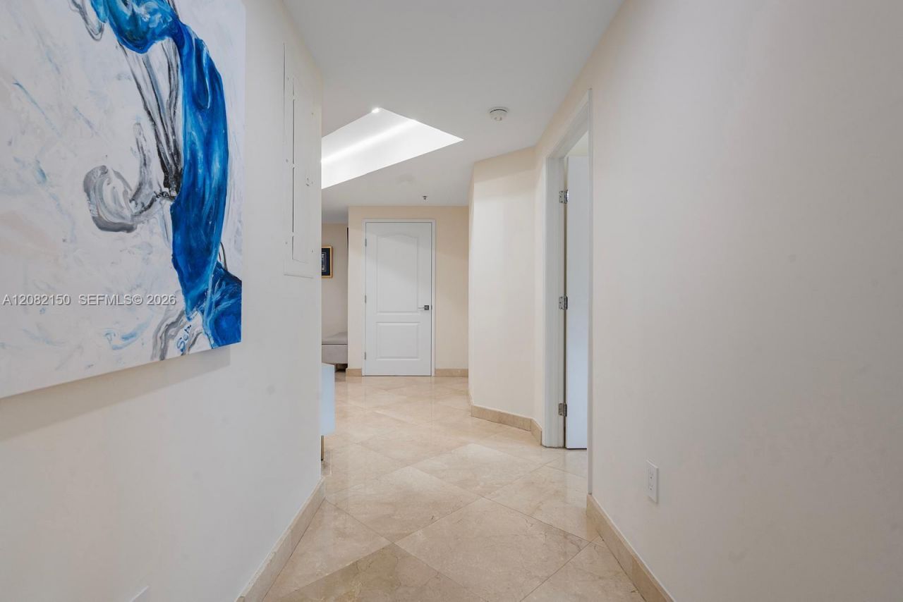 17555 Atlantic Blvd , Unit 508, Sunny Isles Beach, FL 33160 Photo