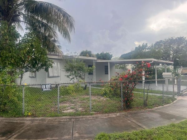 Miami Gardens, FL 33054