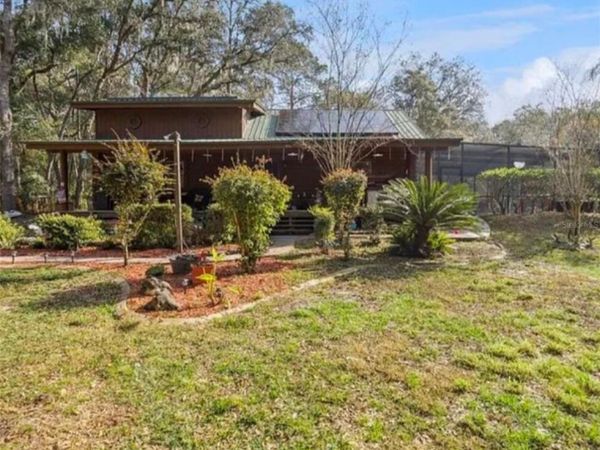 1208 DARCY ROAD , LADY LAKE, FL 32159