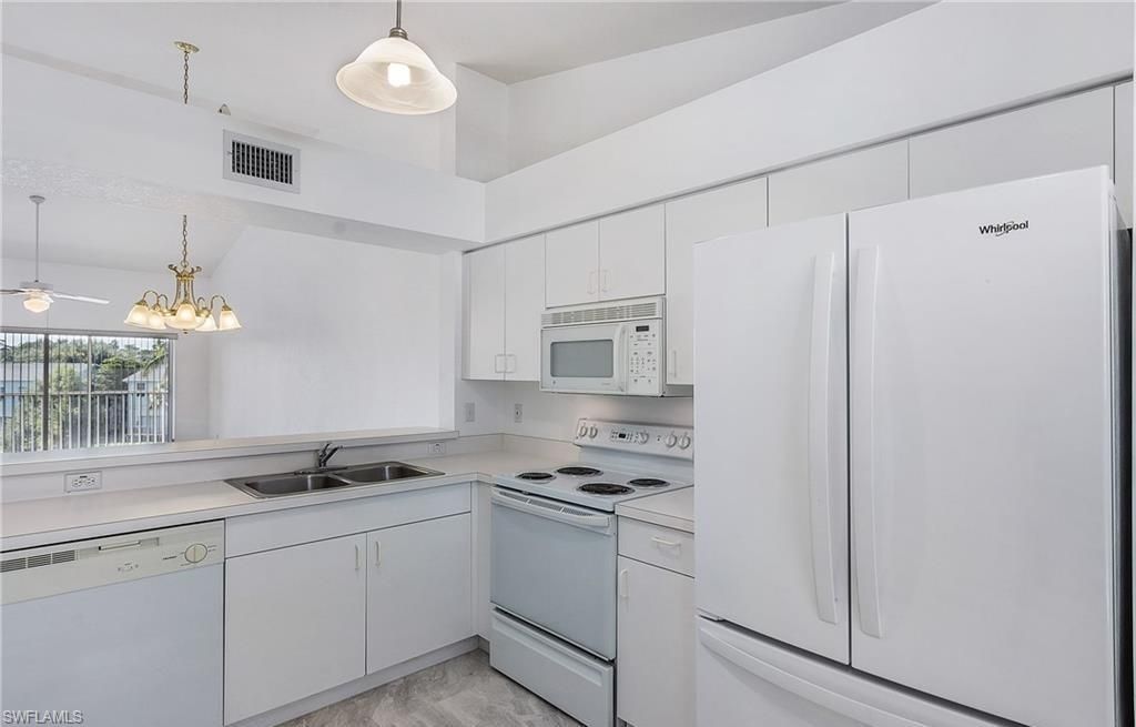 3250 Cypress Glen Way , Unit 421, Naples, FL 34109 Photo