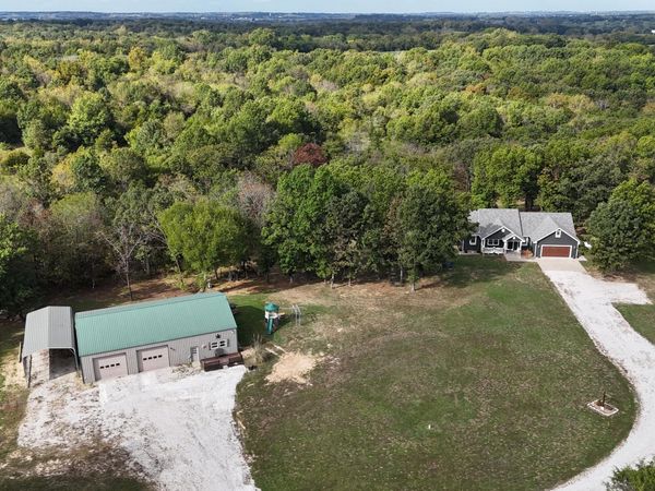 2373 E 540th Road, Buffalo, MO 65622