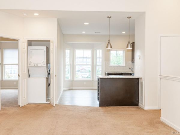 14 Grace Lane , Lindenhurst, NY 11757