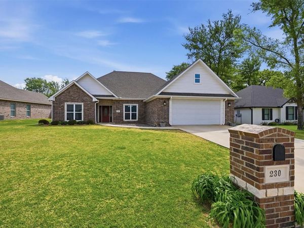 230 Bent Oak Drive , Pottsboro, TX 75076