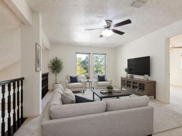 617 Valley Spring Drive, Arlington, TX 76018