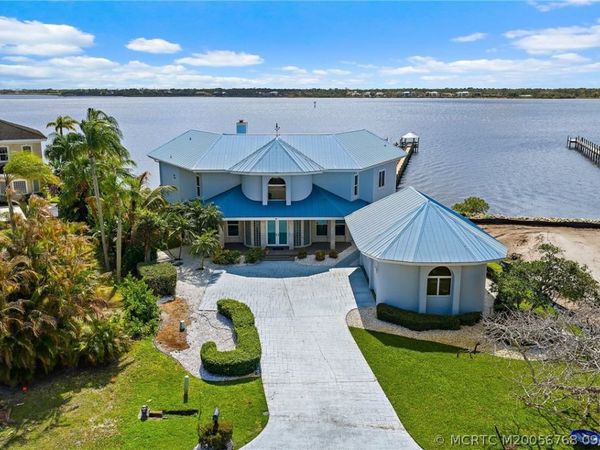2318 NW Bay Colony Court , Stuart, FL 34994
