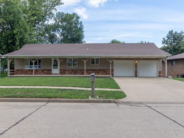 1251 Remer Dr, LeMars, IA 51031