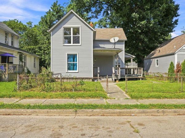 2884 E 9th Avenue , Columbus, OH 43219