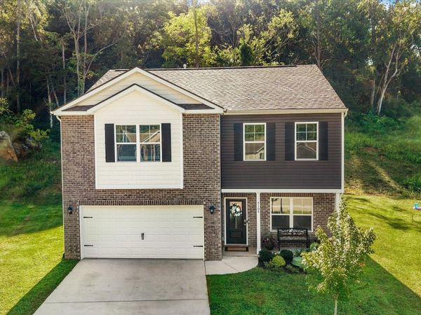 7104 Dusty Rose Lane, Knoxville, TN 37921