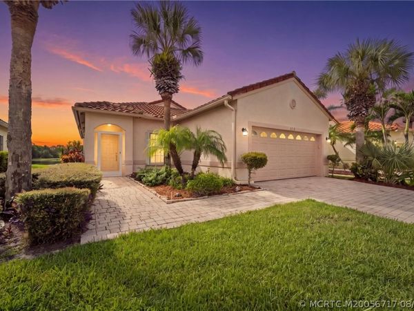 313 NW Alana Avenue, Port St Lucie, FL 34986