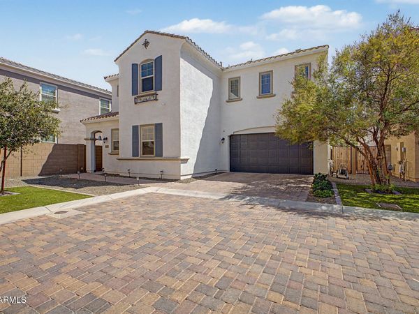 17237 N 9TH Place, Phoenix, AZ 85022