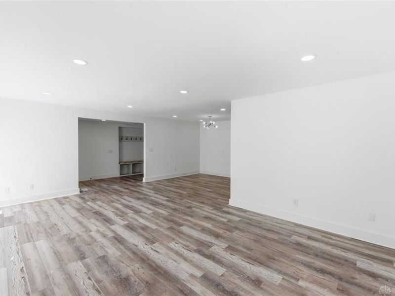 8131 Timbertree Way, West Chester, OH 45069 Photo 14