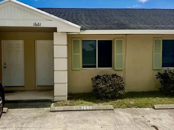 1661 SE Lennard Road, Port St. Lucie, FL 34952