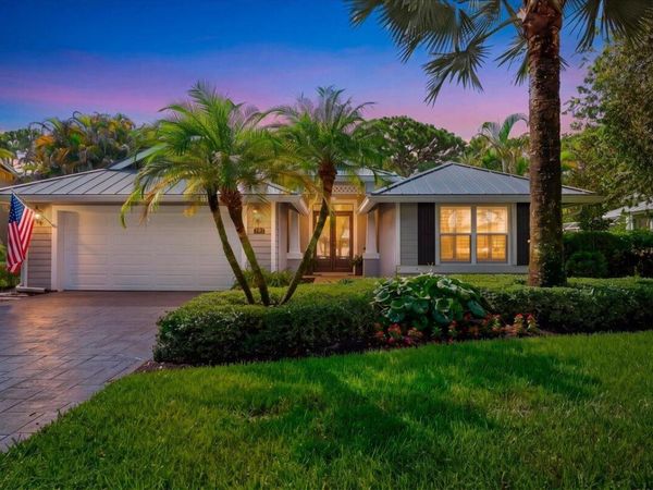 7990 SE Mammoth Drive SE, Hobe Sound, FL 33455