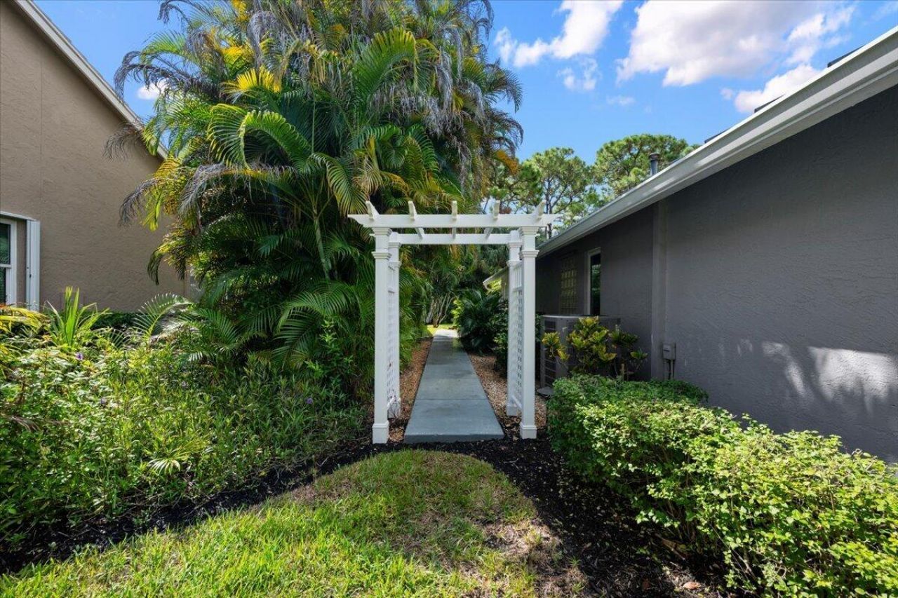 7990 SE Mammoth Drive Se, Hobe Sound, FL 33455 Photo