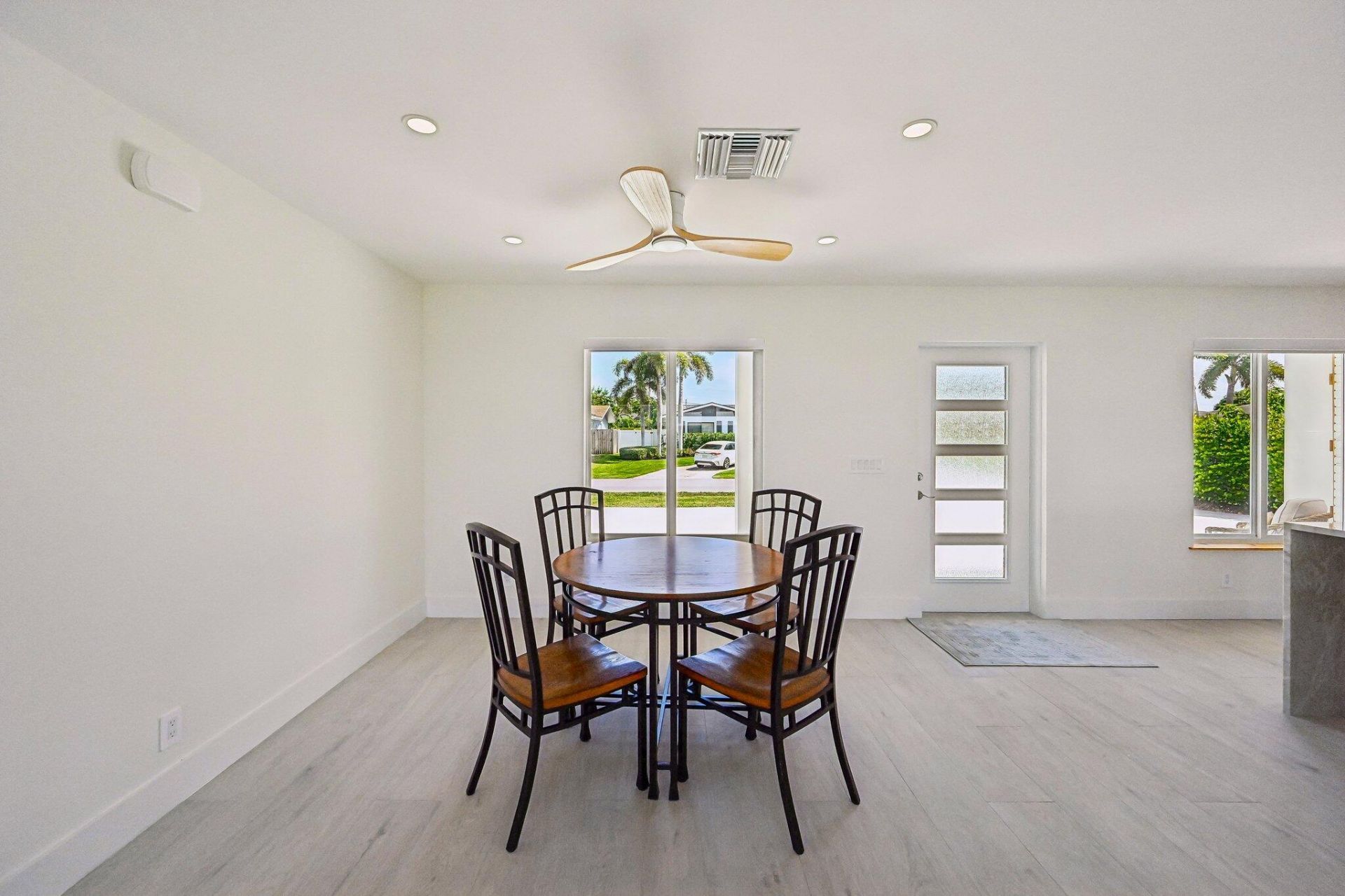 1051 SW 25th Avenue, Boynton Beach, FL 33426 Photo