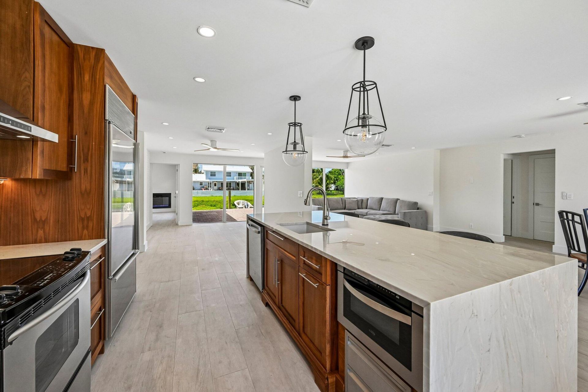 1051 SW 25th Avenue, Boynton Beach, FL 33426 Photo