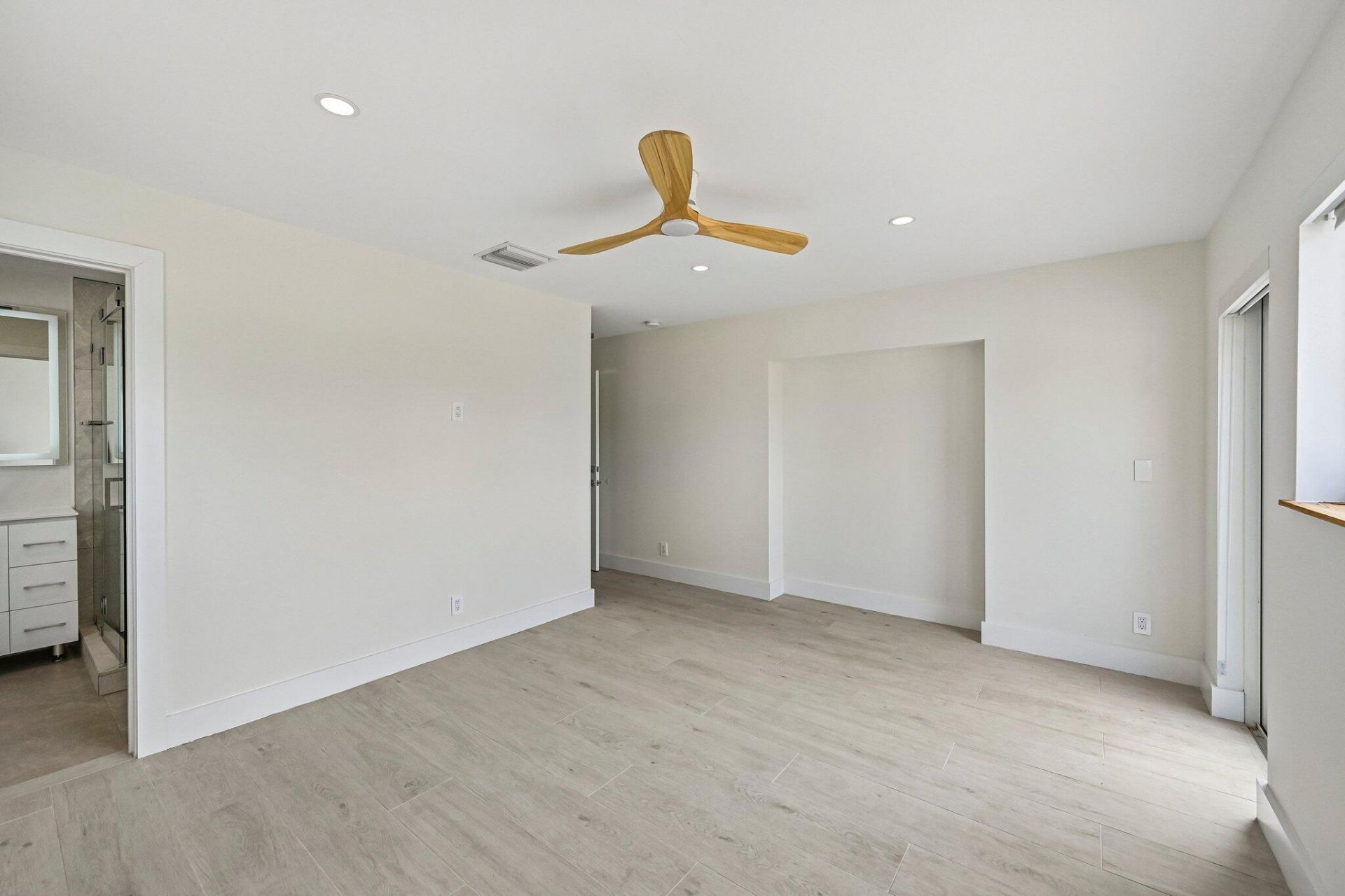 1051 SW 25th Avenue, Boynton Beach, FL 33426 Photo