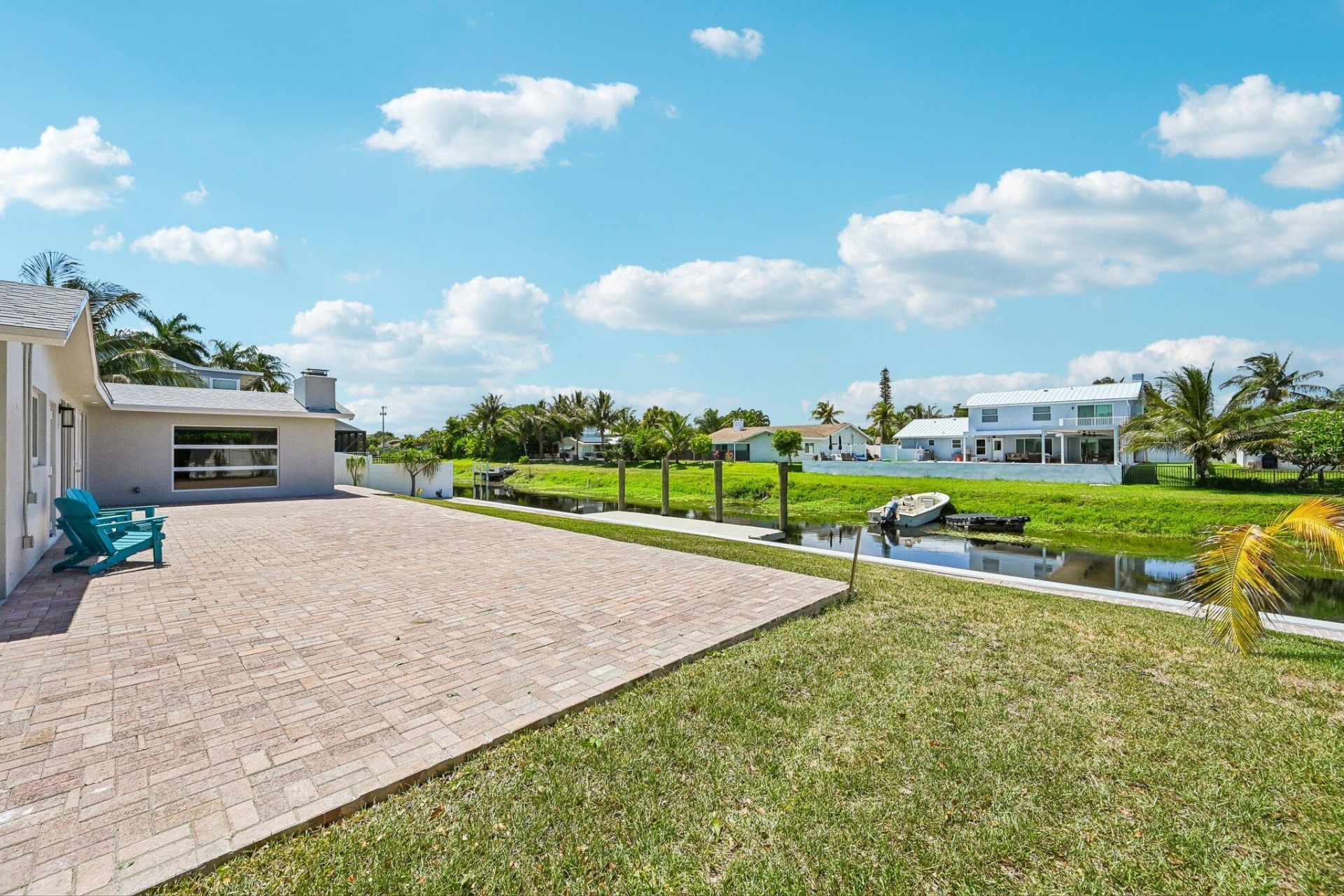 1051 SW 25th Avenue, Boynton Beach, FL 33426 Photo