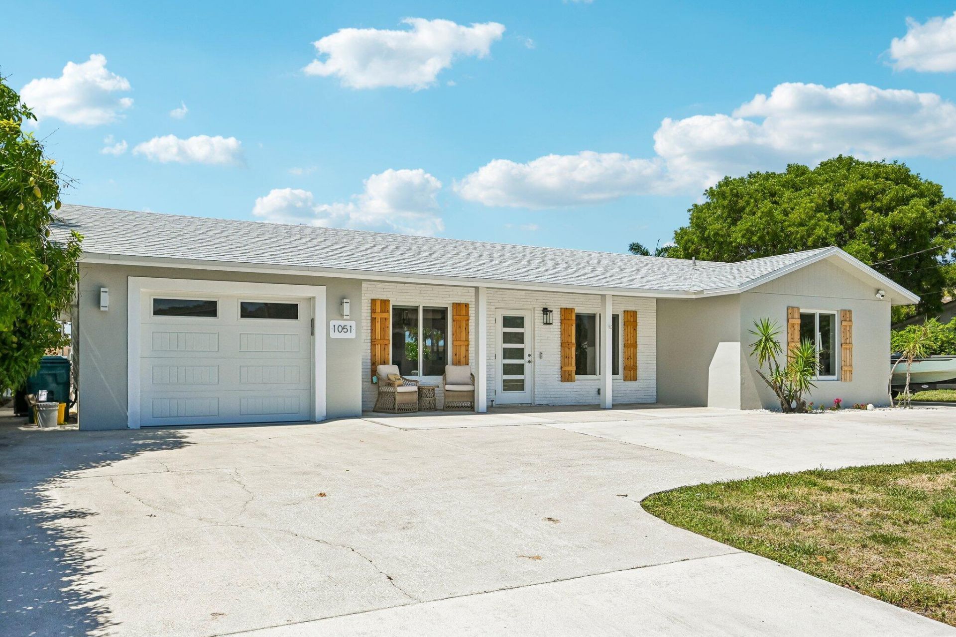1051 SW 25th Avenue, Boynton Beach, FL 33426 Photo