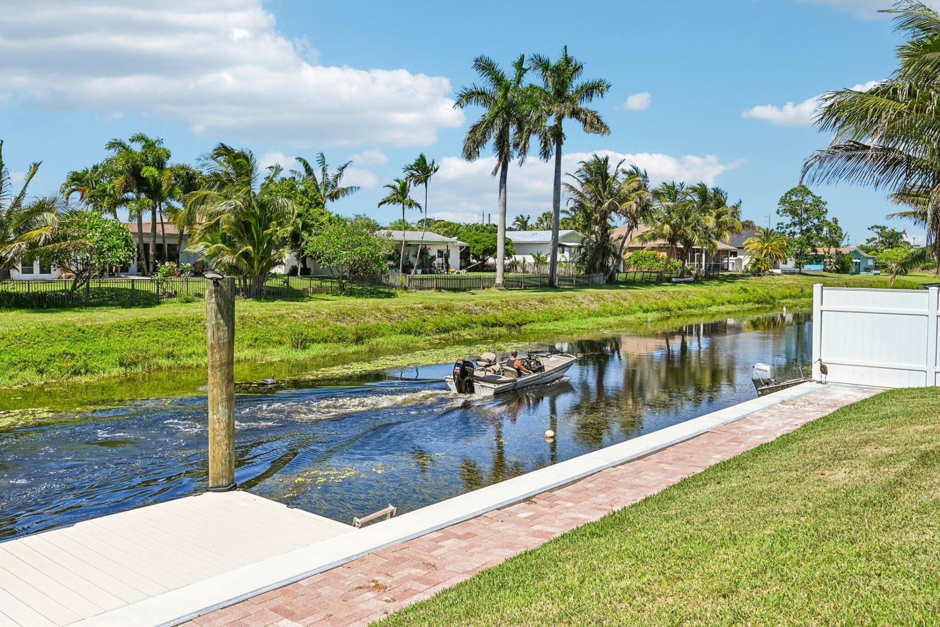 1051 SW 25th Avenue, Boynton Beach, FL 33426 Photo