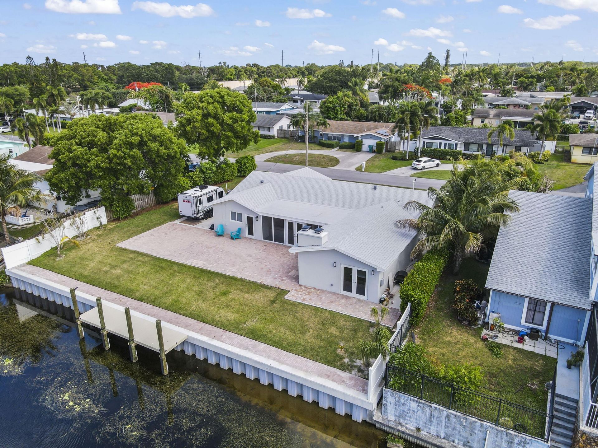 1051 SW 25th Avenue, Boynton Beach, FL 33426 Photo
