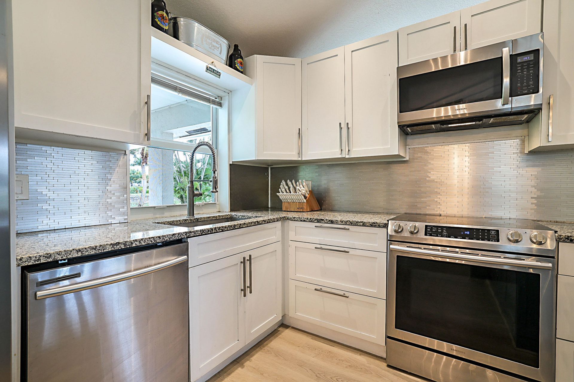 1103 NW 11th Street, Boynton Beach, FL 33426 Photo