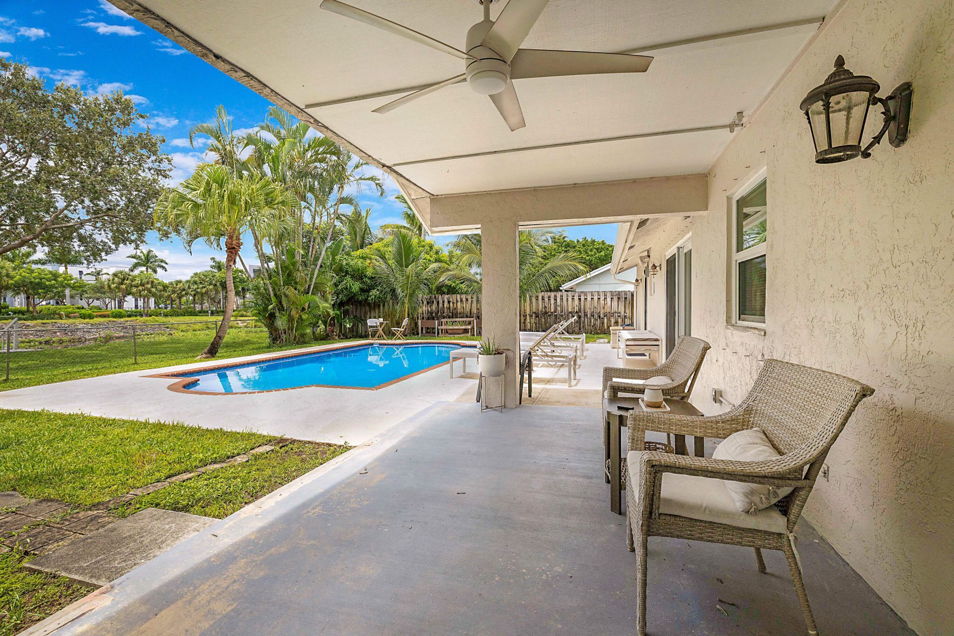 1103 NW 11th Street, Boynton Beach, FL 33426 Photo