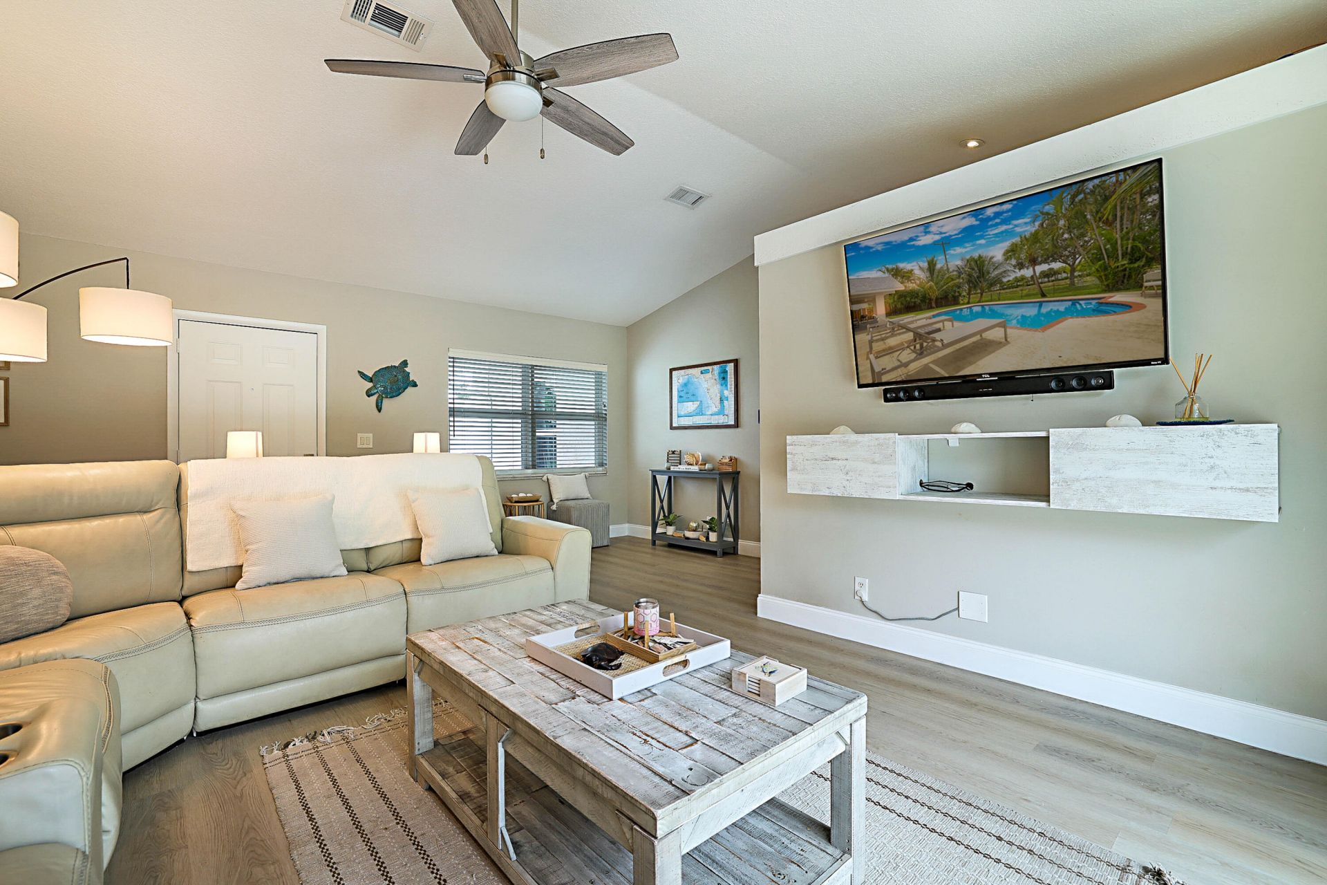 1103 NW 11th Street, Boynton Beach, FL 33426 Photo
