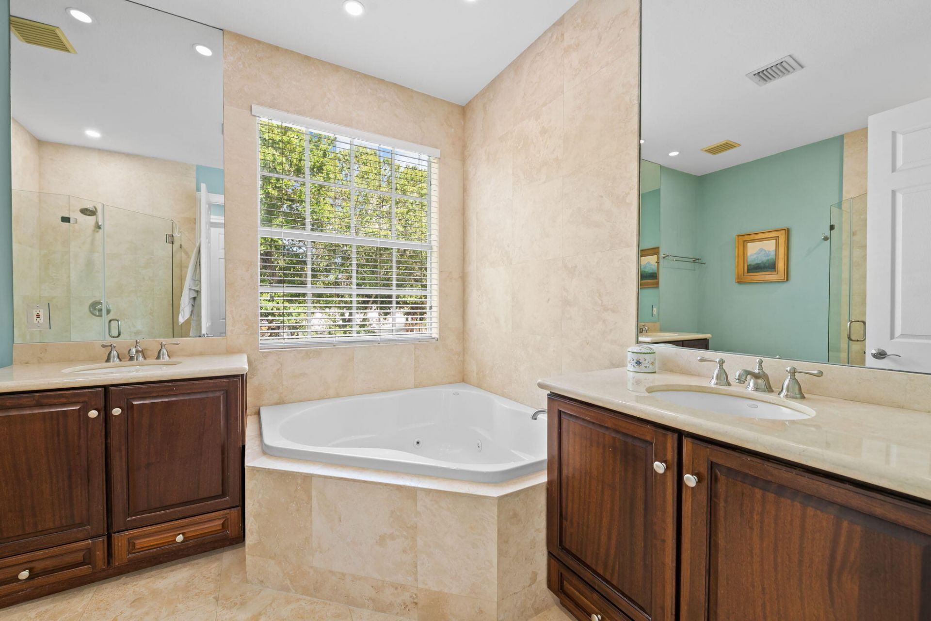 703 SW 16th Court, Unit 703, Fort Lauderdale, FL 33315 Photo