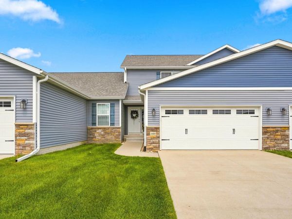 1105 Loren Drive, Cedar Falls, IA 50613