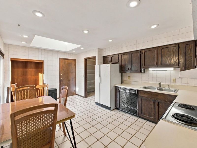 159 E Schrock Road, Westerville, OH 43081 Photo 17