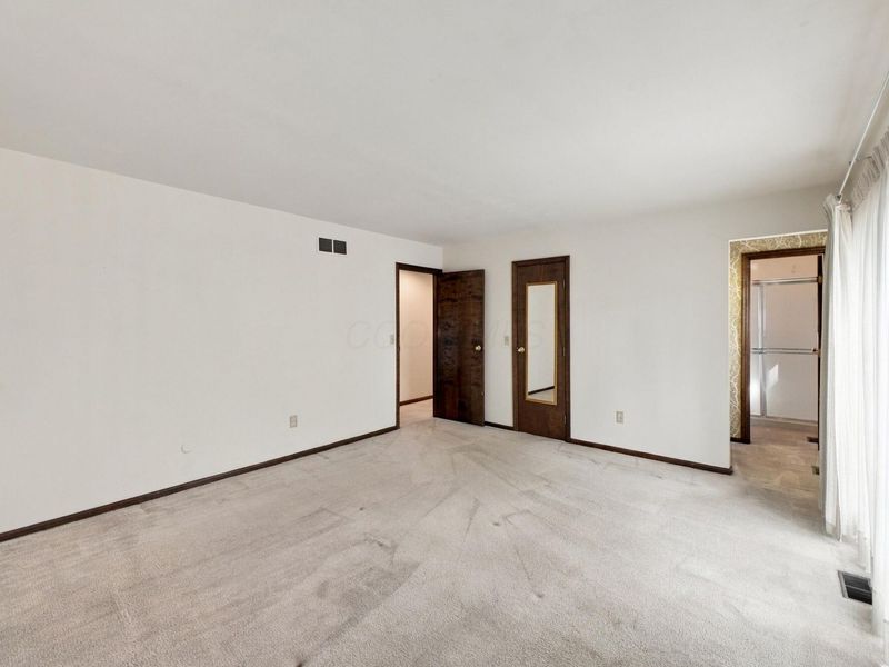 159 E Schrock Road, Westerville, OH 43081 Photo 28