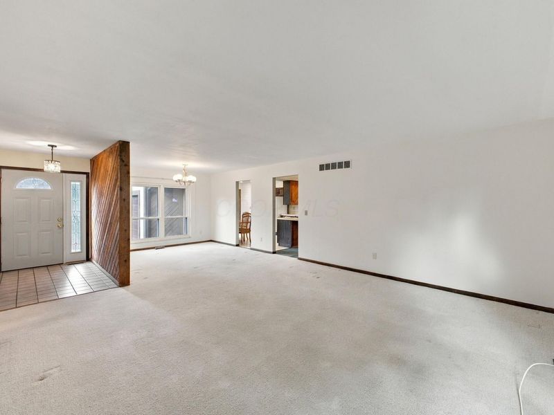 159 E Schrock Road, Westerville, OH 43081 Photo 6