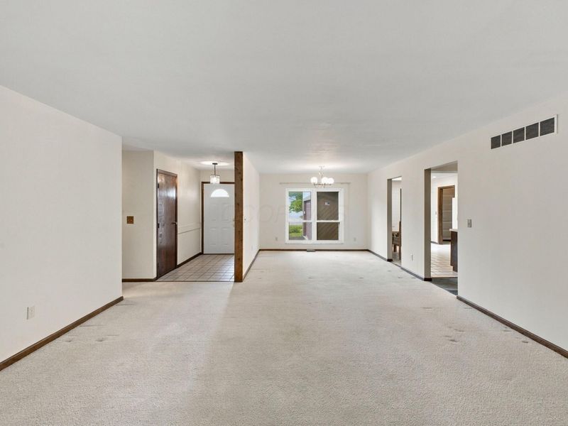159 E Schrock Road, Westerville, OH 43081 Photo 8