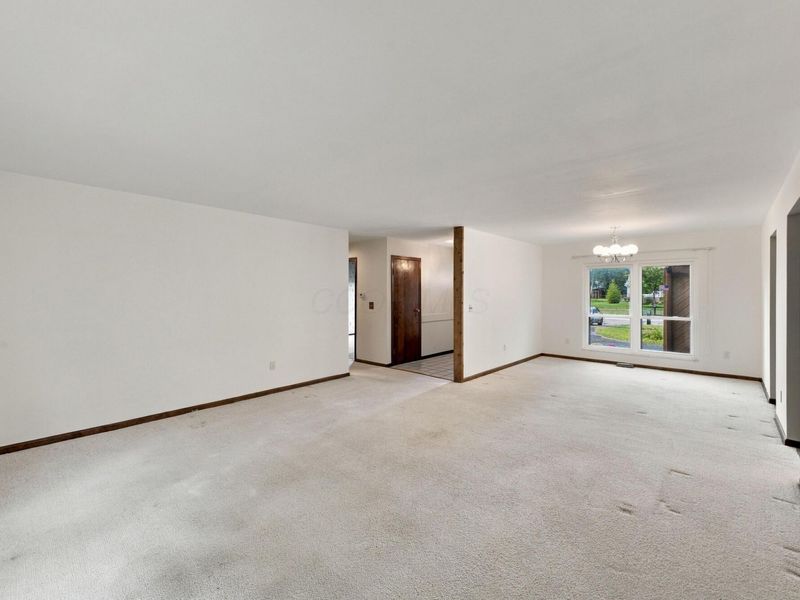 159 E Schrock Road, Westerville, OH 43081 Photo 9