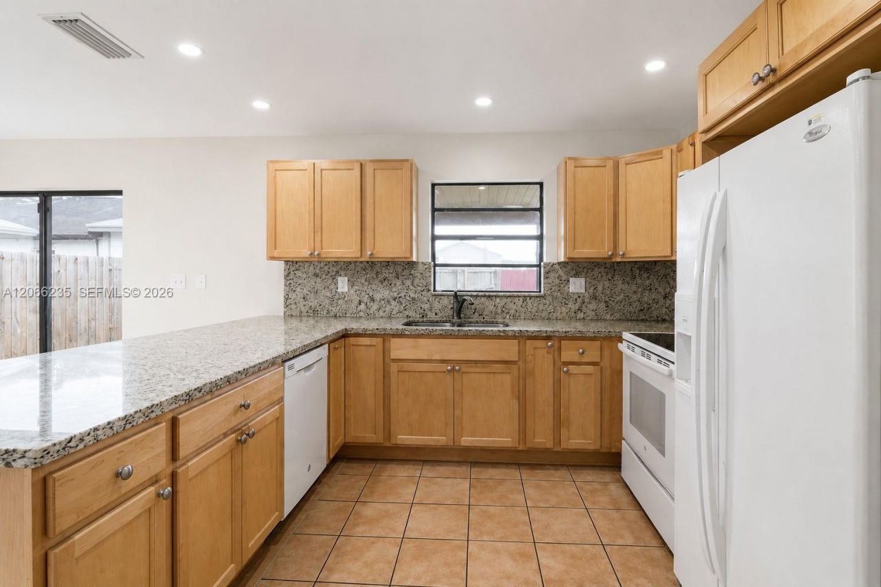 764 SW 99th Ct Cir , Miami, FL 33174 Photo