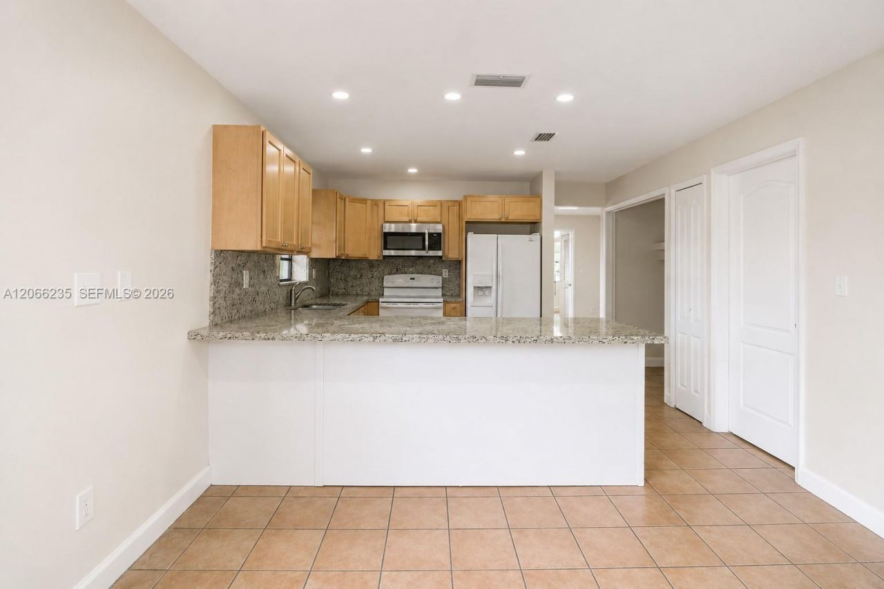 764 SW 99th Ct Cir , Miami, FL 33174 Photo