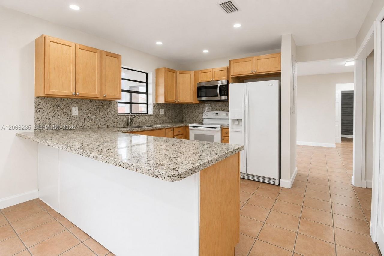 764 SW 99th Ct Cir , Miami, FL 33174 Photo