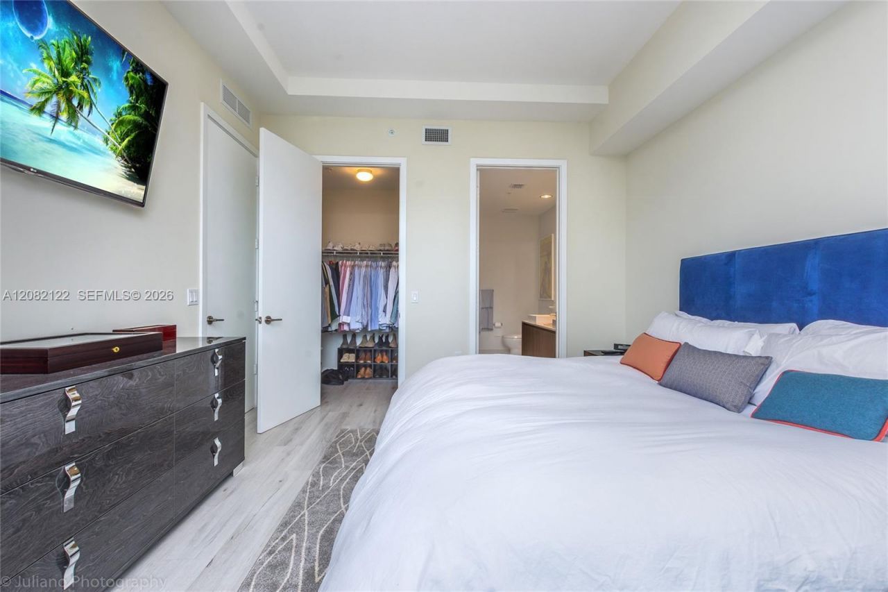 201 SW 17th Rd , Unit 807, Miami, FL 33129 Photo