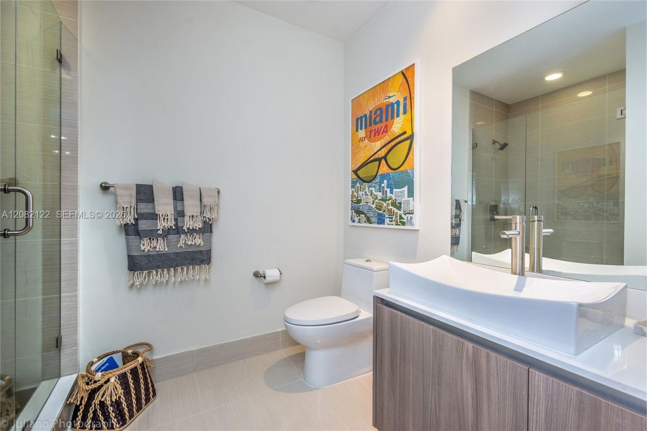 201 SW 17th Rd , Unit 807, Miami, FL 33129 Photo