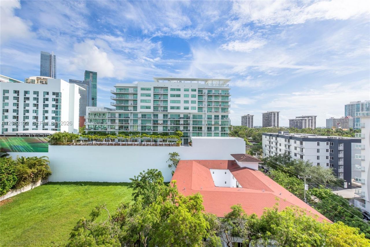 201 SW 17th Rd , Unit 807, Miami, FL 33129 Photo