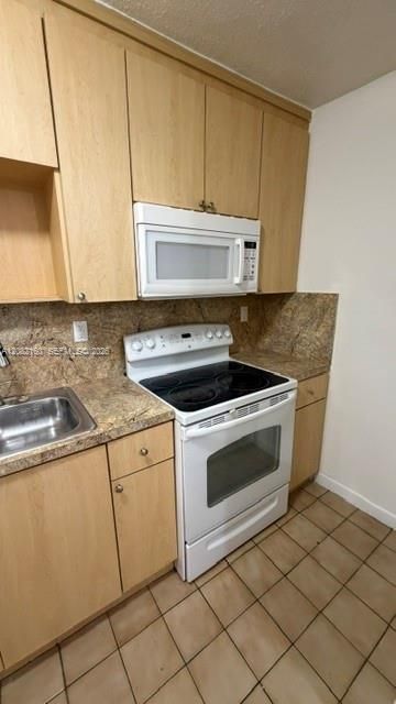 6070 W 18th Ave , Unit 306, Hialeah, FL 33012 Photo