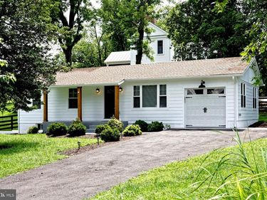 409 E MARSHALL STREET E, MIDDLEBURG, VA 20117