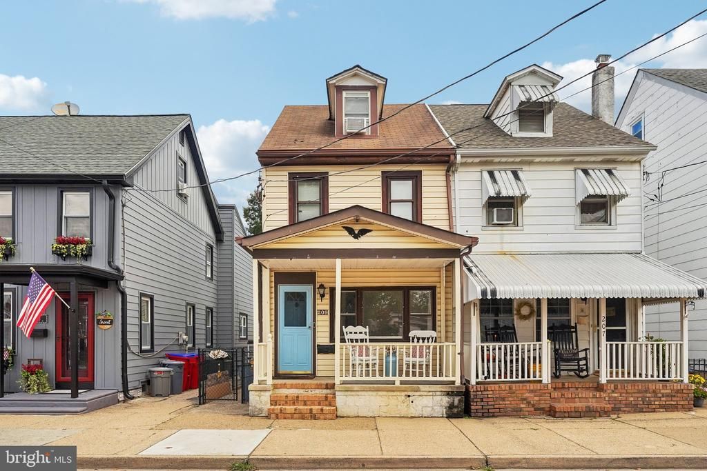 209 LAFAYETTE STREET , BRISTOL, PA 19007