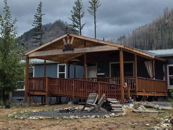 8305 SE Elkhorn Dr, Lyons, OR 97358