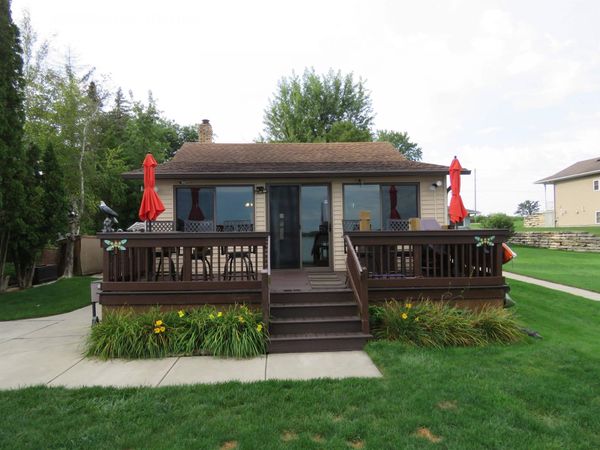 N10362 Howard Drive, Fox Lake, WI 53933