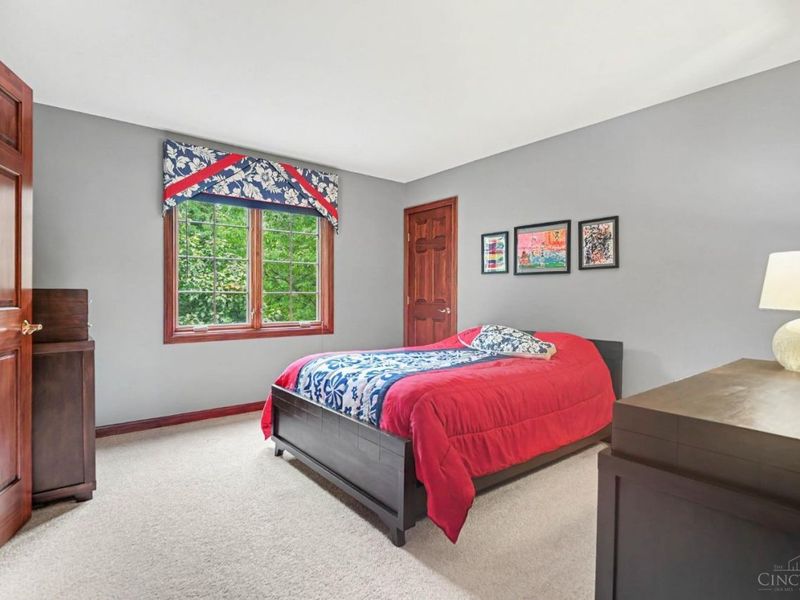 1247 Ridgewood Drive, Miami Township, OH 45140 Photo 17