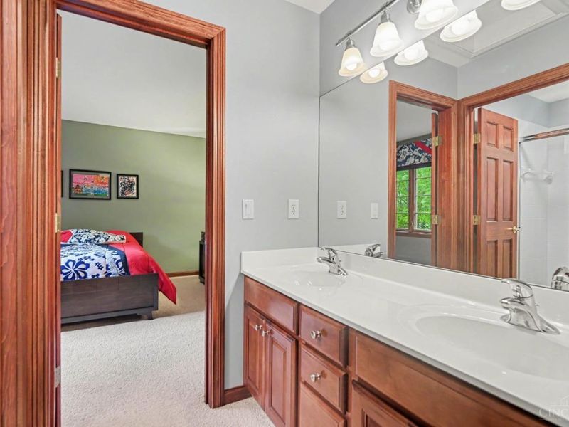 1247 Ridgewood Drive, Miami Township, OH 45140 Photo 18