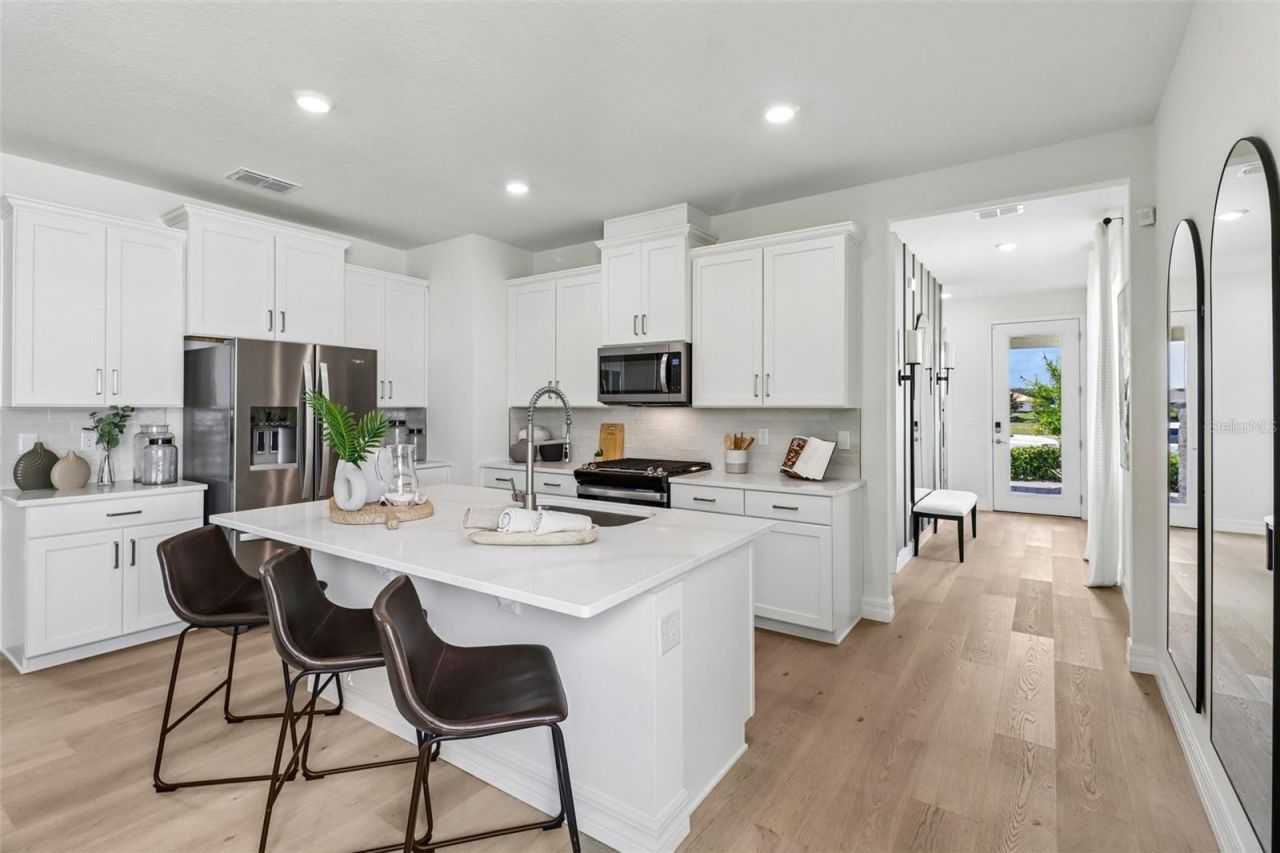 3945 Kennebunk Loop, Mount Dora, FL 32757 Photo